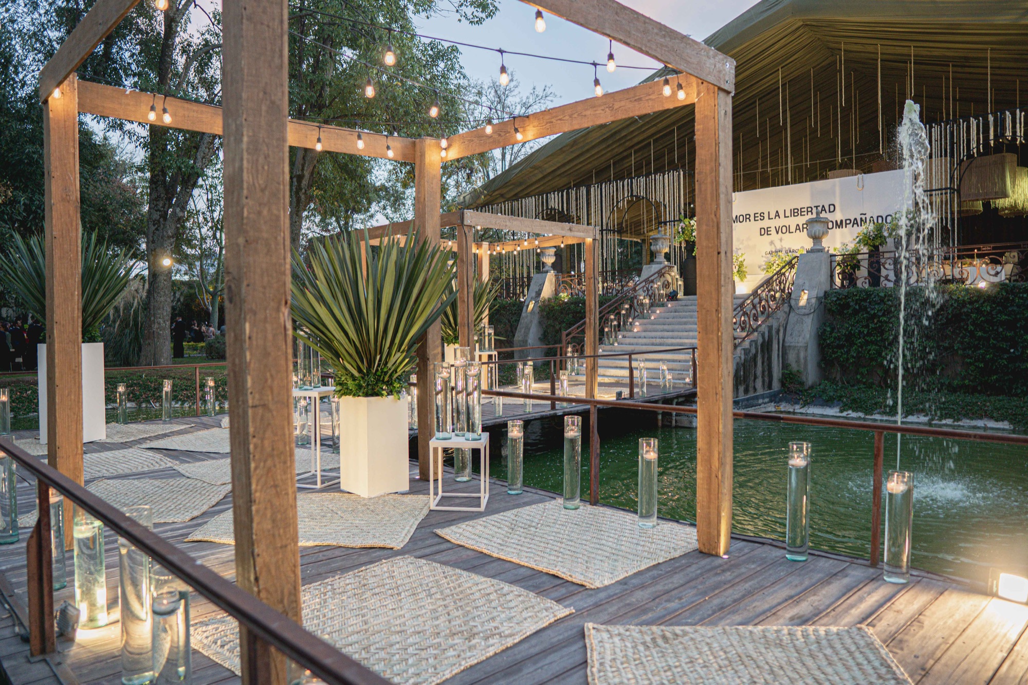 Deck sobre el agua